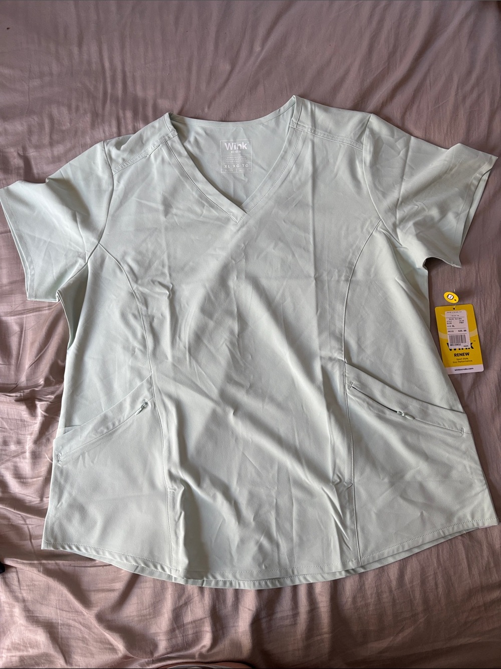 WonderWink V-Neck Scrub Top in Pale Mint Green